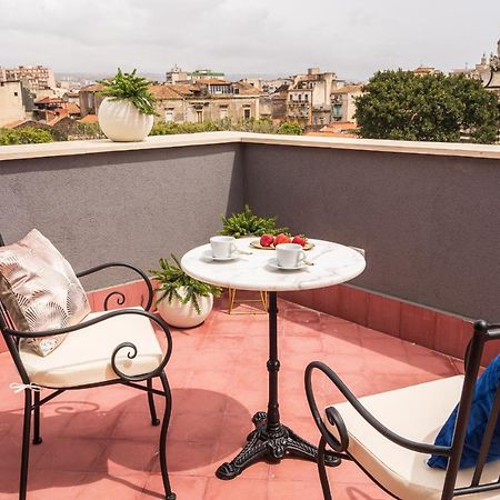 カターニアPalazzo Nouveauアパートメント エクステリア 写真